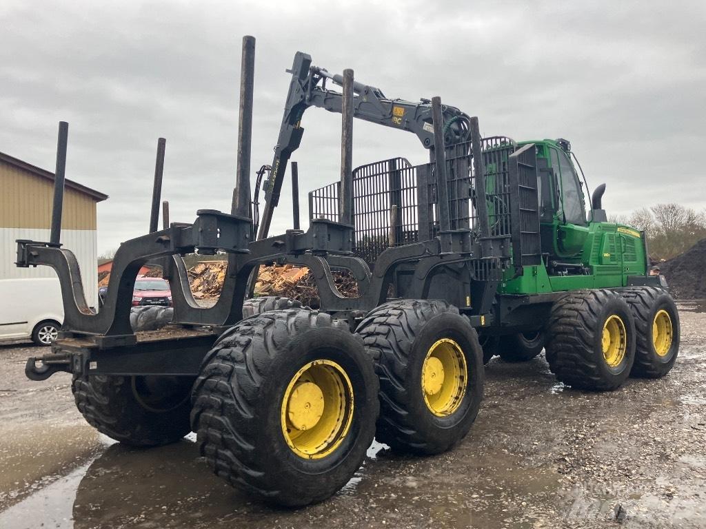 John Deere 1910G Lesné traktory