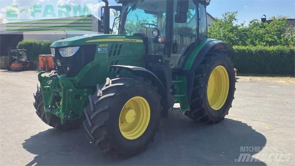 John Deere 6110R Traktory