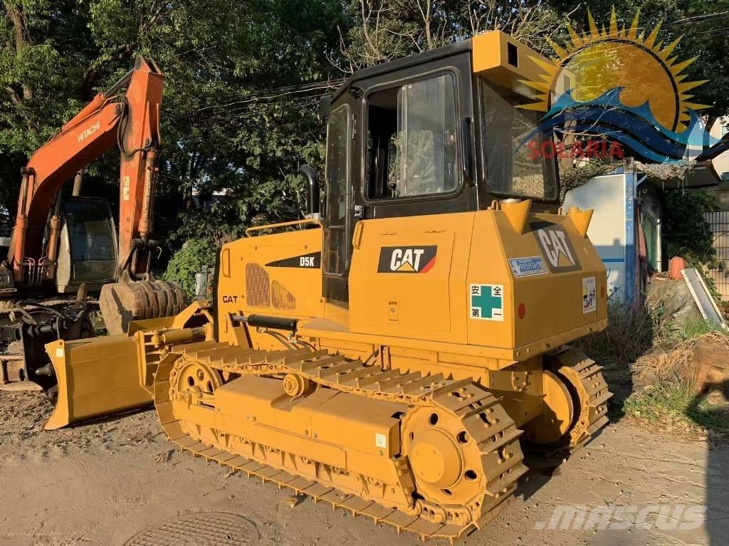 CAT D 5 K Pásové dozéry