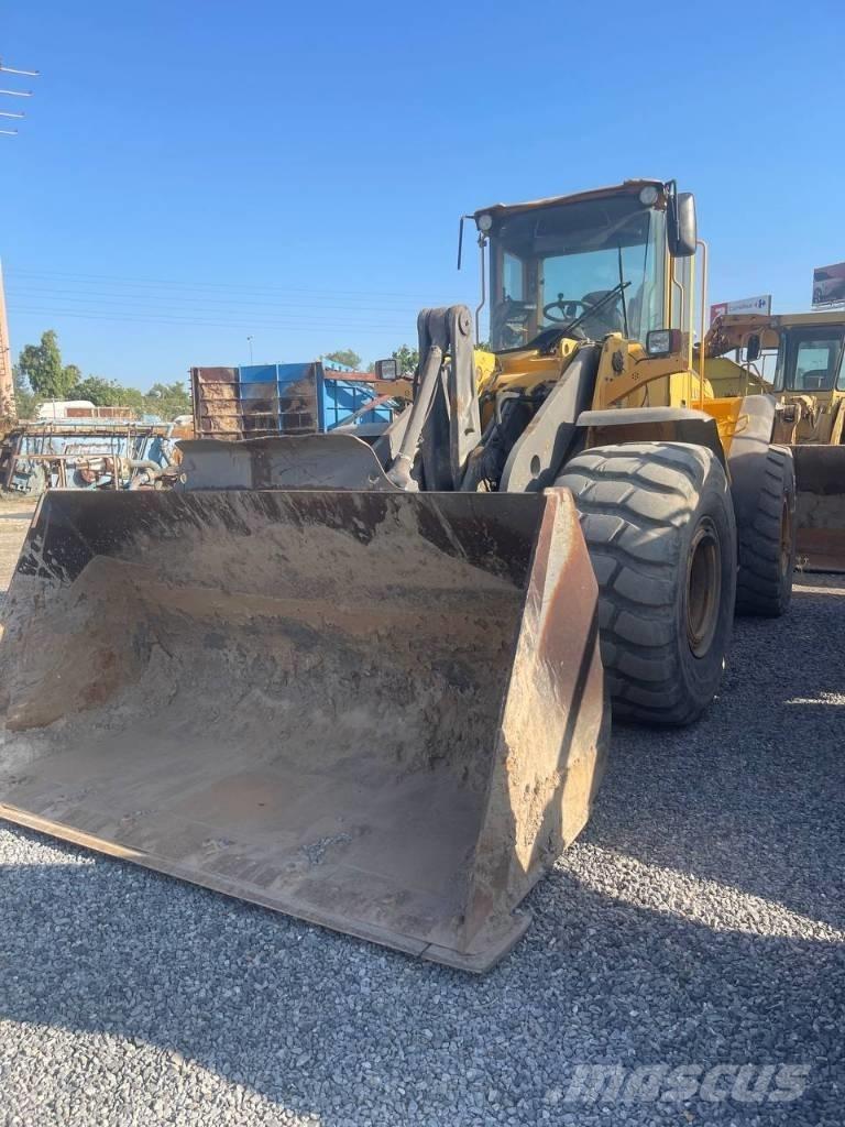 Volvo L 120 E Kolesové nakladače
