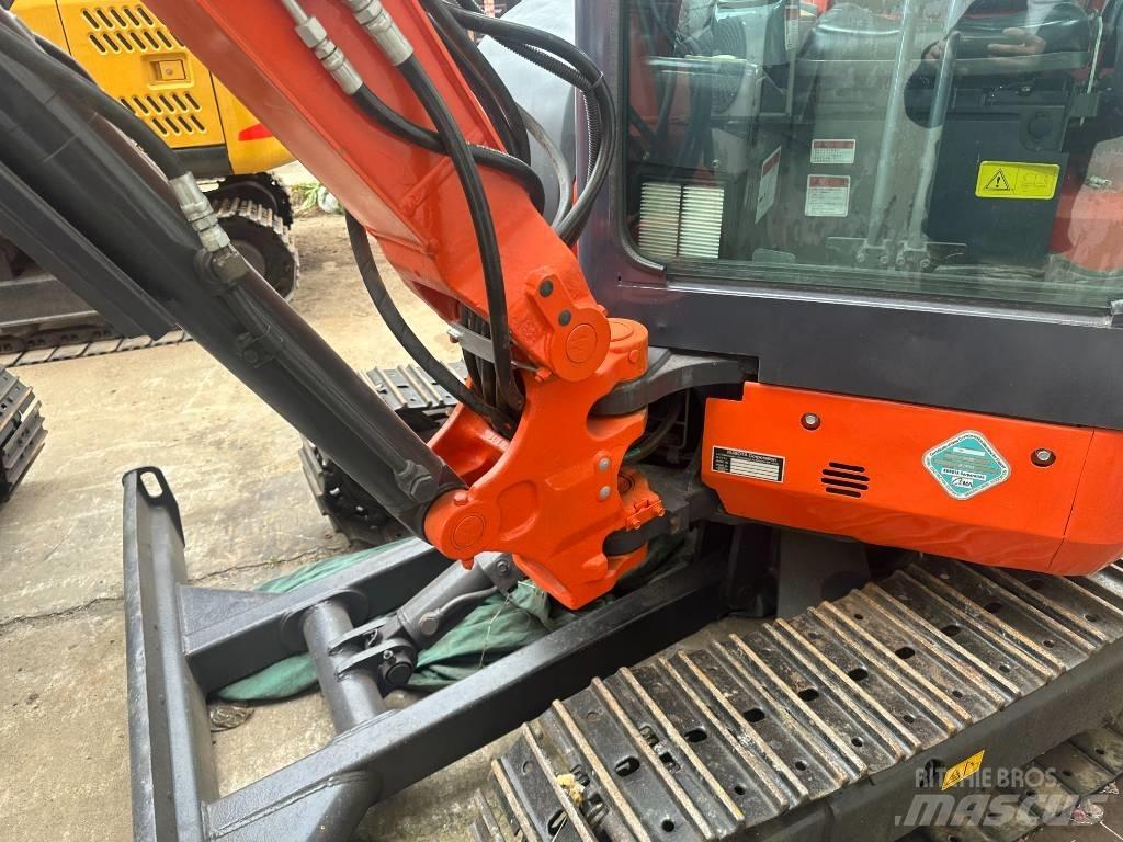 Kubota U 35 Mini rýpadlá < 7t