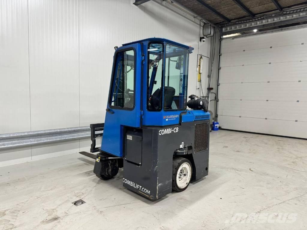 Combilift C3000CB Bočný vysokozdvižný vozík