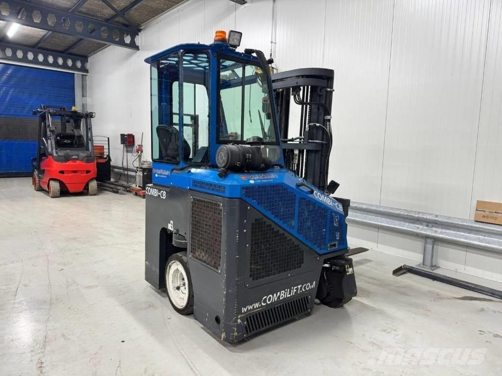 Combilift C3000CB Bočný vysokozdvižný vozík