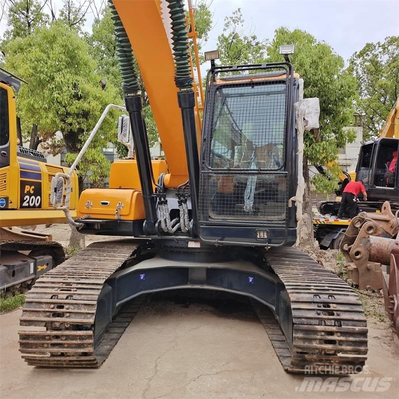 Hyundai 220LC -9S Pásové rýpadlá