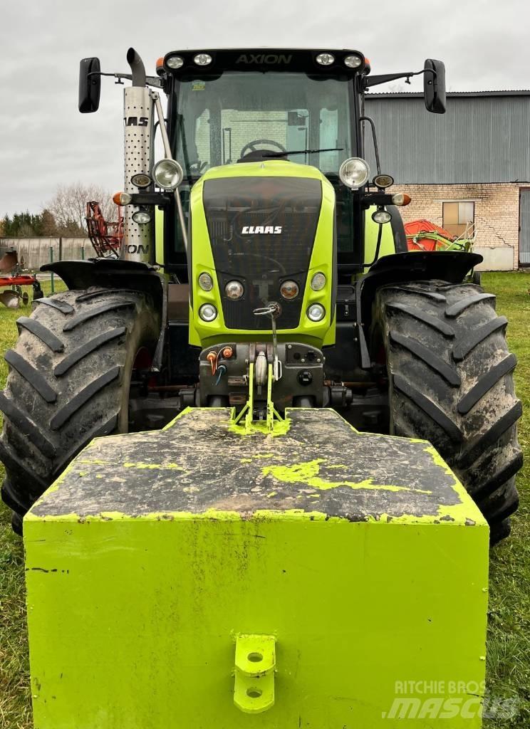 CLAAS Axion 850 Traktory