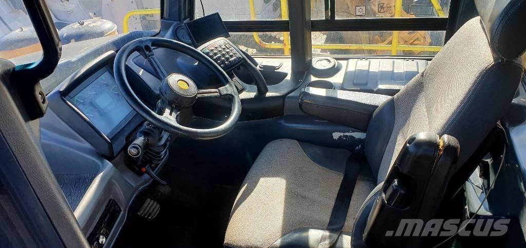 Bell B 40 D Kĺbové nákladné autá