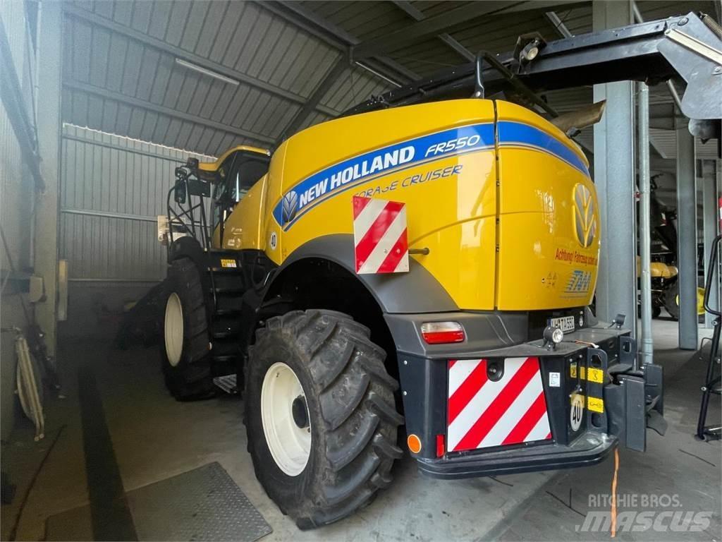 New Holland FR550 Samochodné kosačky