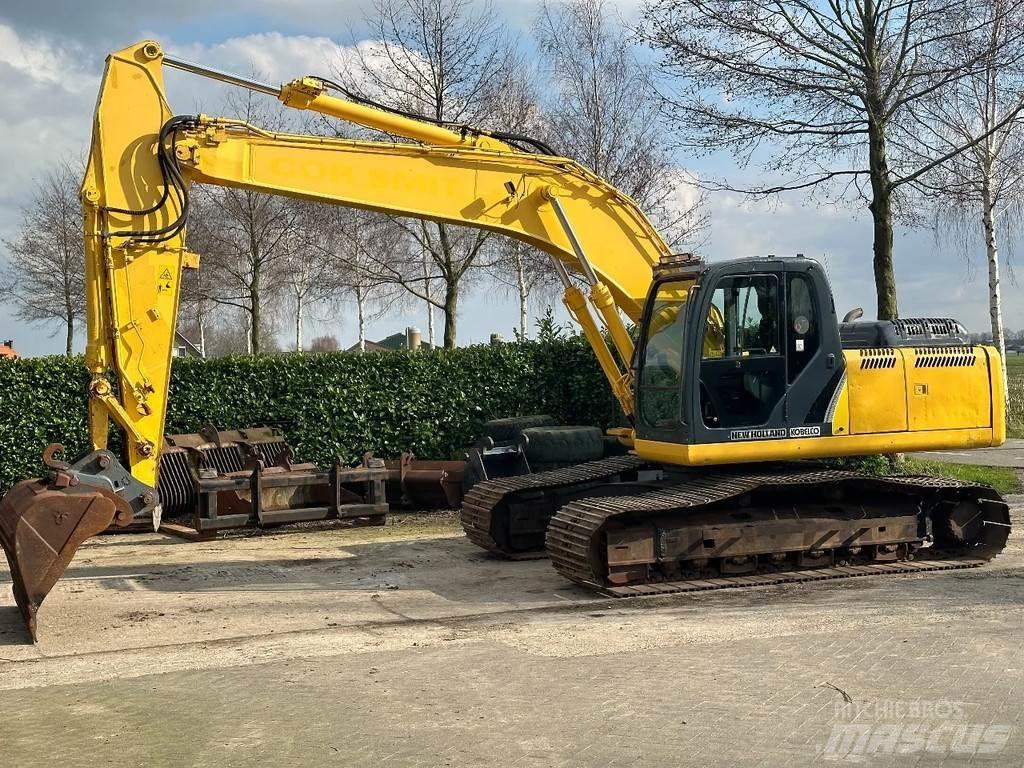 New Holland E215 Pásové rýpadlá