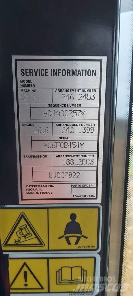CAT D6N XL Pásové dozéry