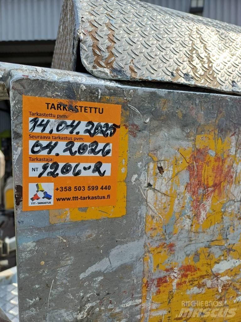 Omme 1250 Prívesové plošiny