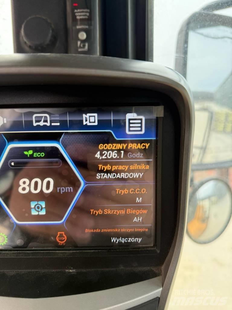 Hyundai HL 960 Kolesové nakladače
