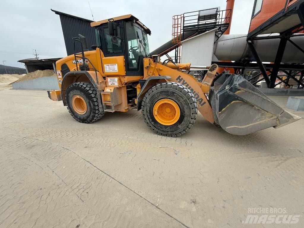 Hyundai HL 960 Kolesové nakladače