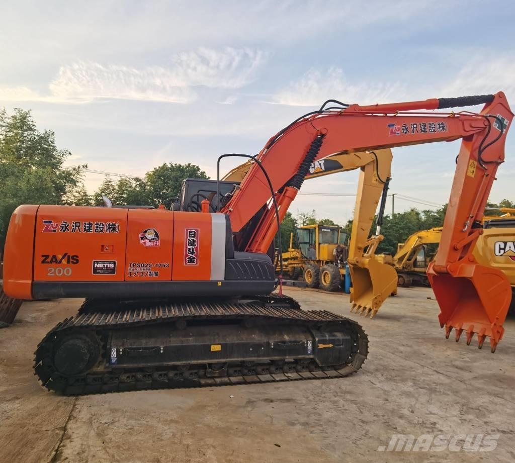 Hitachi ZX 200 Pásové rýpadlá