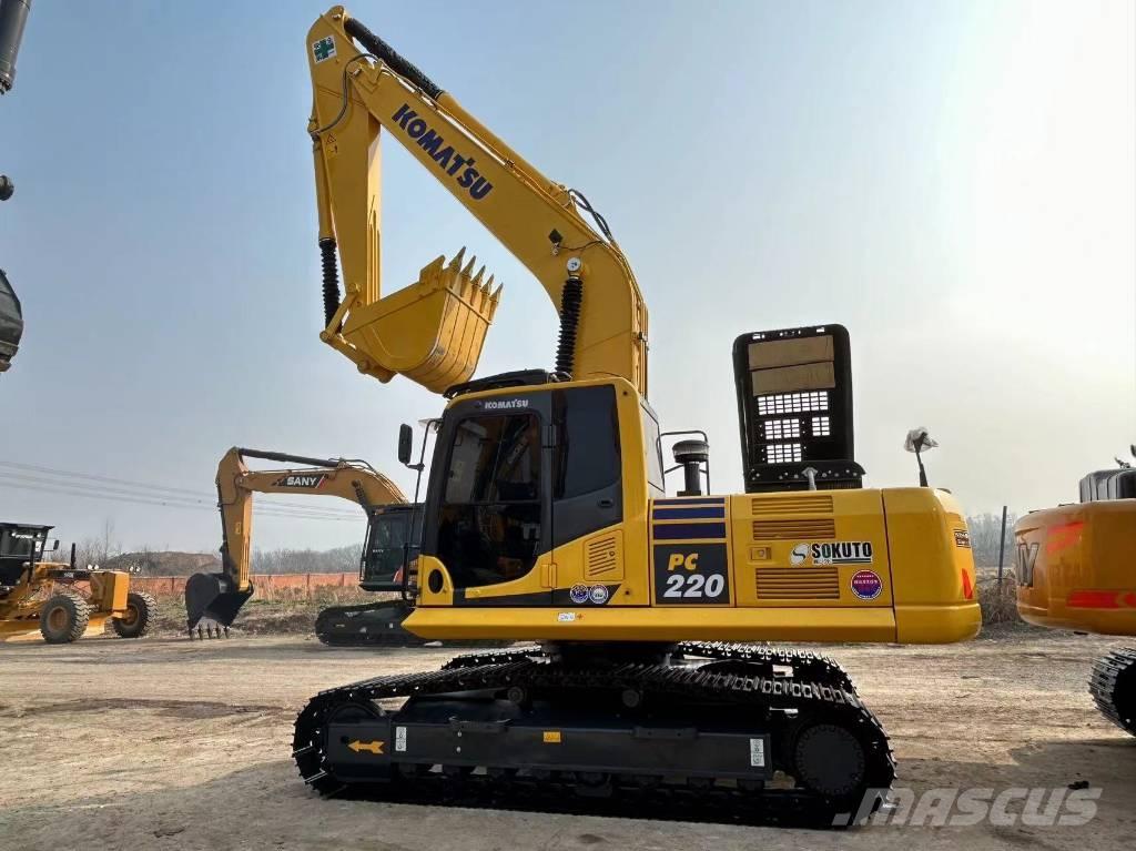 Komatsu 220 Pásové rýpadlá