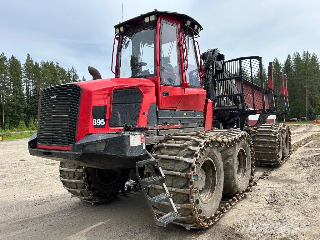 Komatsu 895 Lesné traktory