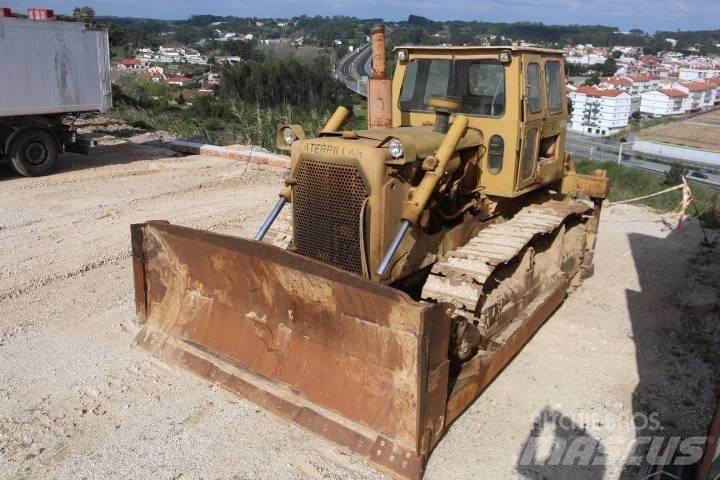 CAT D 6 C Ripper Pásové dozéry