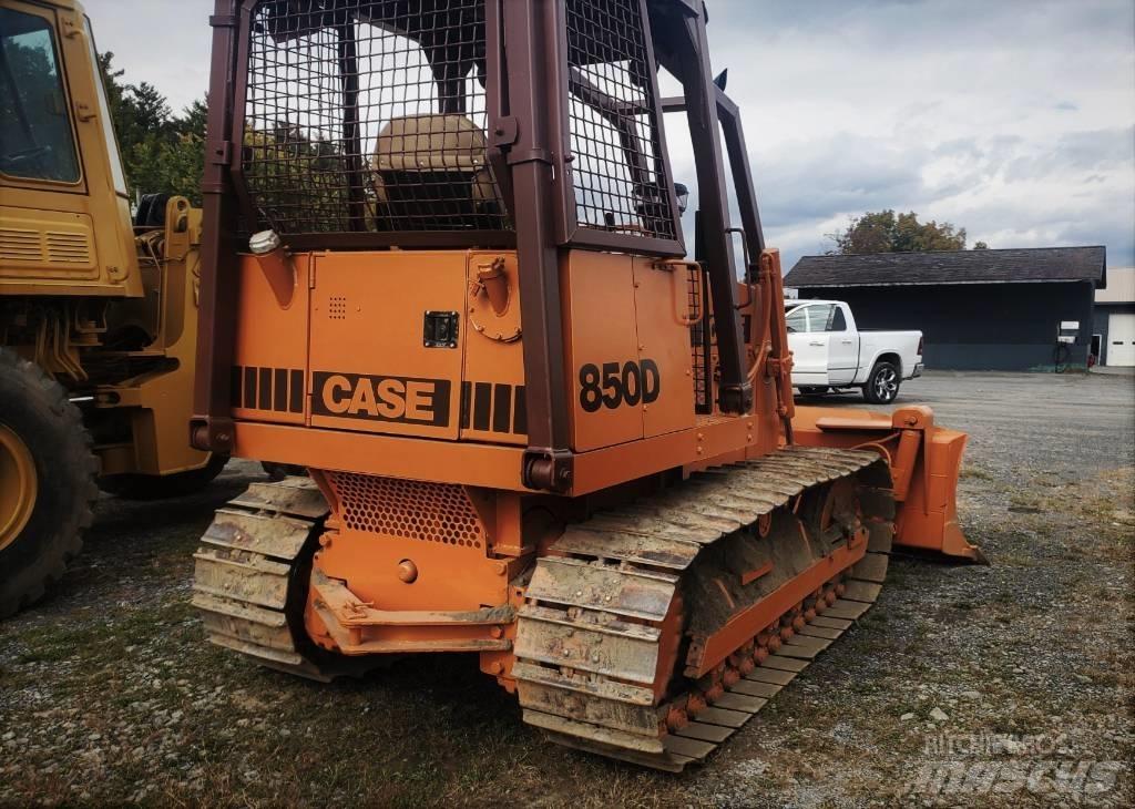 CASE 850 D Pásové dozéry
