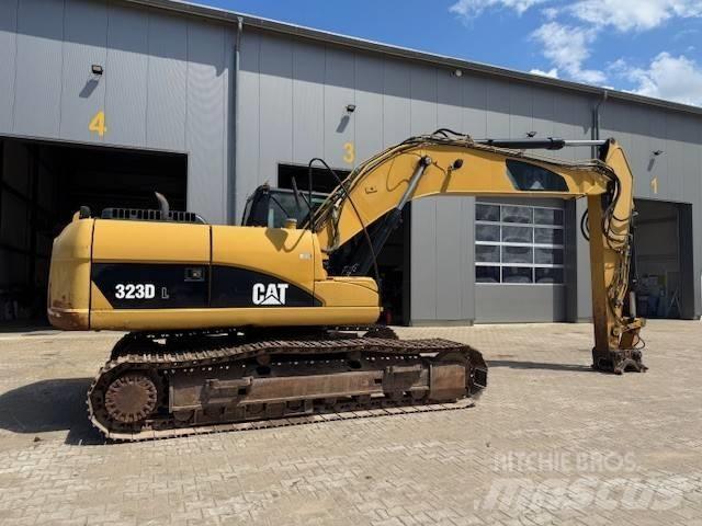 CAT 323 D L Pásové rýpadlá