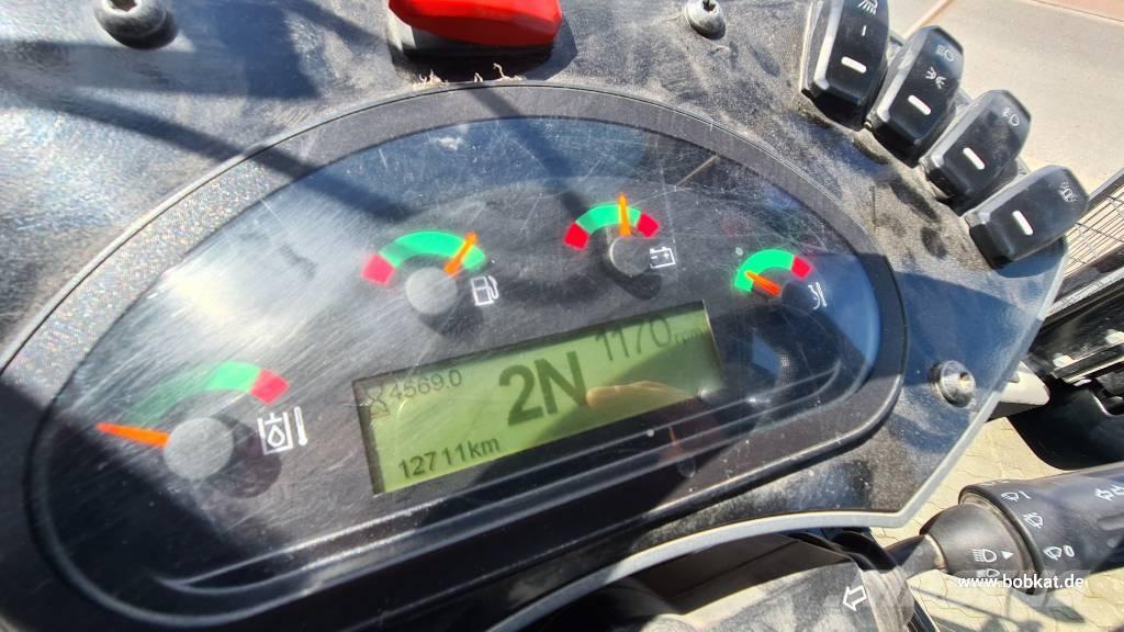 CAT 908 Kolesové nakladače