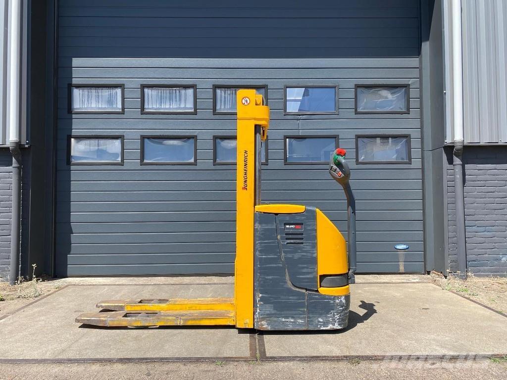 Jungheinrich EJC12 Ručne vedené vysokozdvižné vozíky