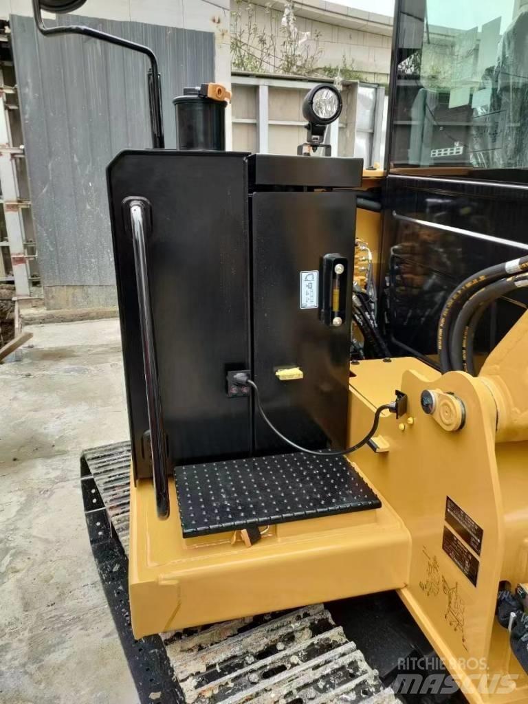 CAT 305.5 Mini rýpadlá < 7t