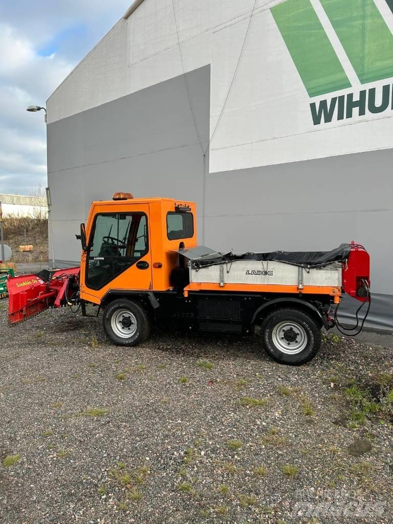 Ladog T1400 Kompaktné traktory