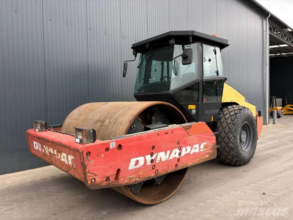 Dynapac CA602D Ťahačové valce
