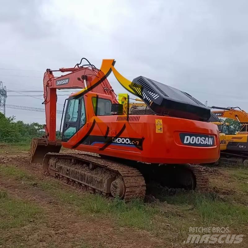 Doosan DH 300 LC-7 Pásové rýpadlá