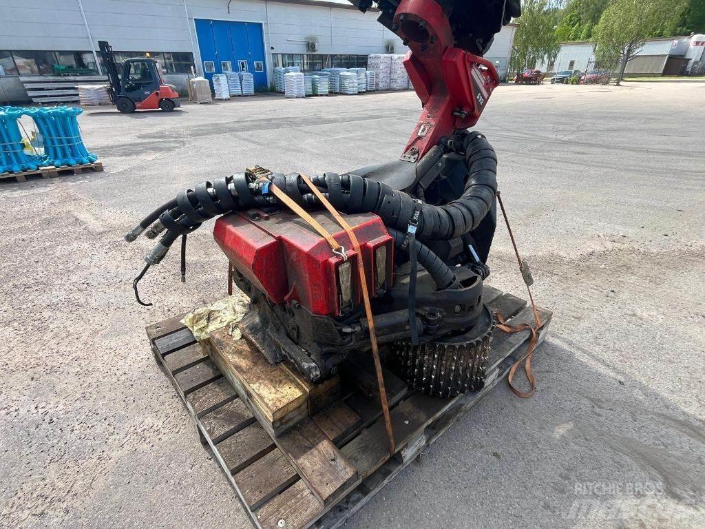 Komatsu S92 Žatevné hlavy