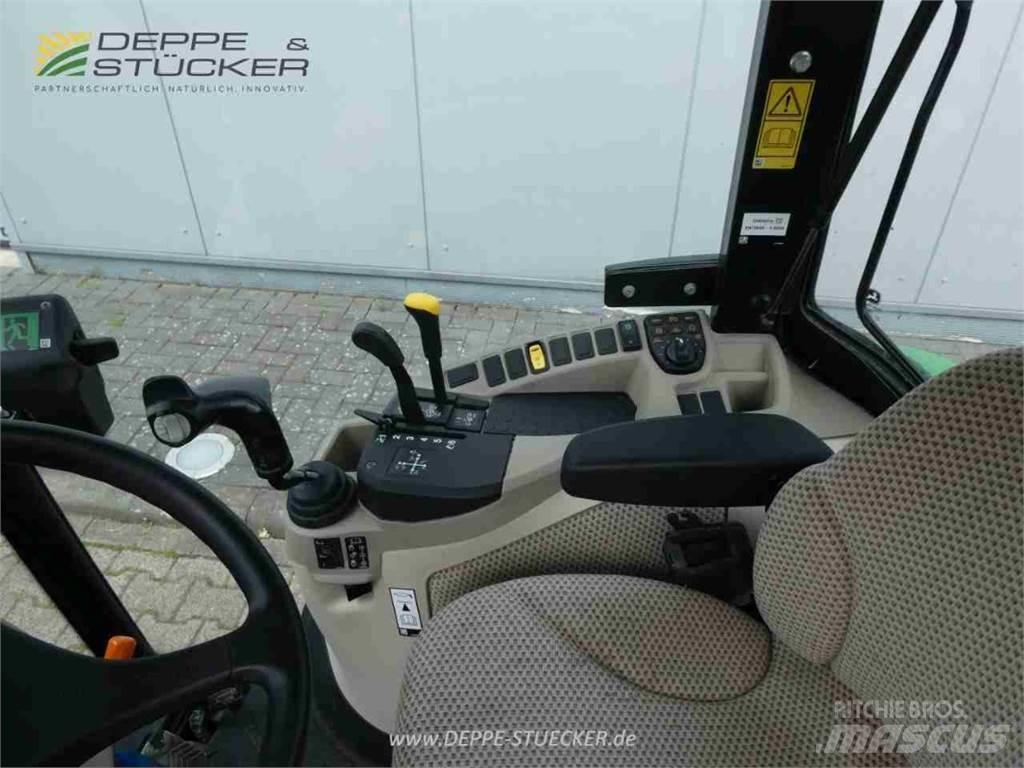 John Deere 3046R Kompaktné traktory