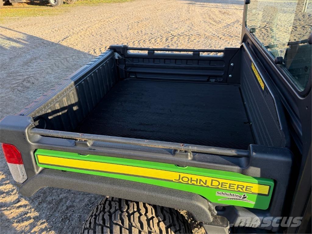 John Deere 835M Ďalšie poľnohospodárske stroje