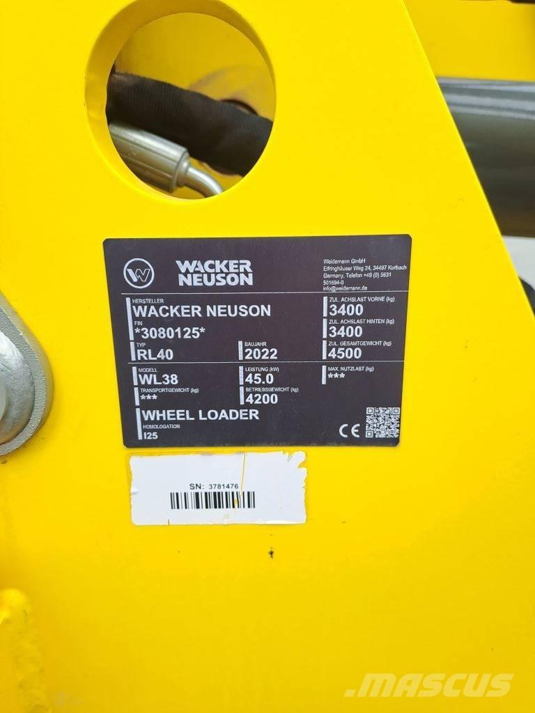 Wacker Neuson WL38 Kolesové nakladače