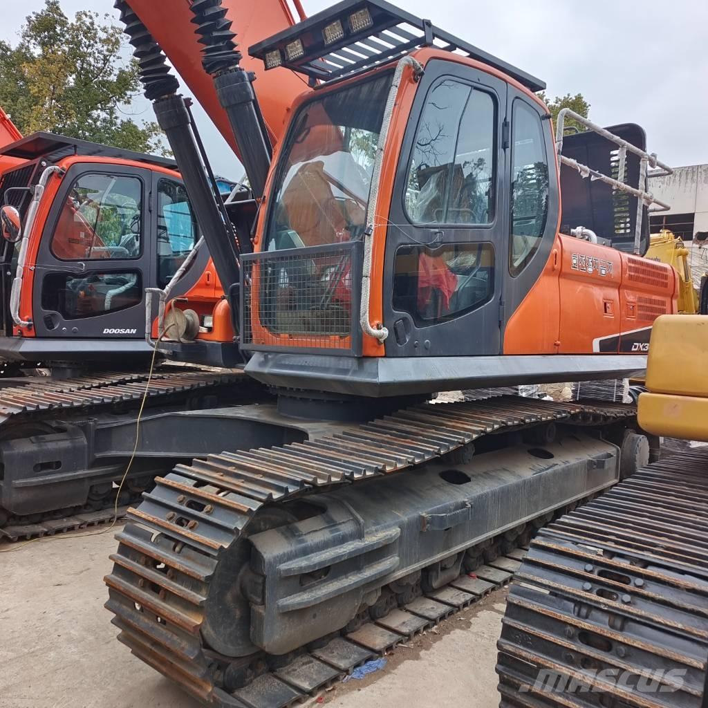 Doosan DX 300 LC Pásové rýpadlá