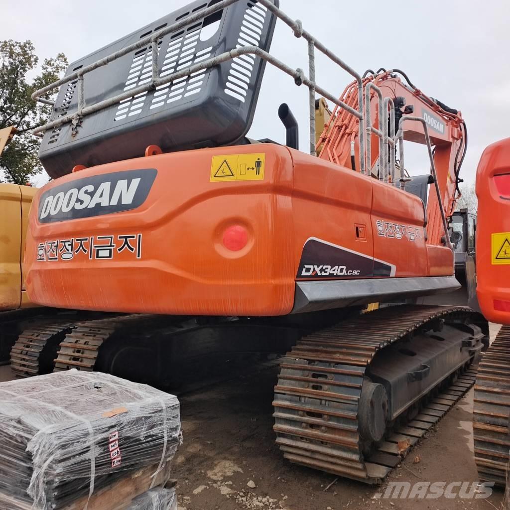 Doosan DX 300 LC Pásové rýpadlá