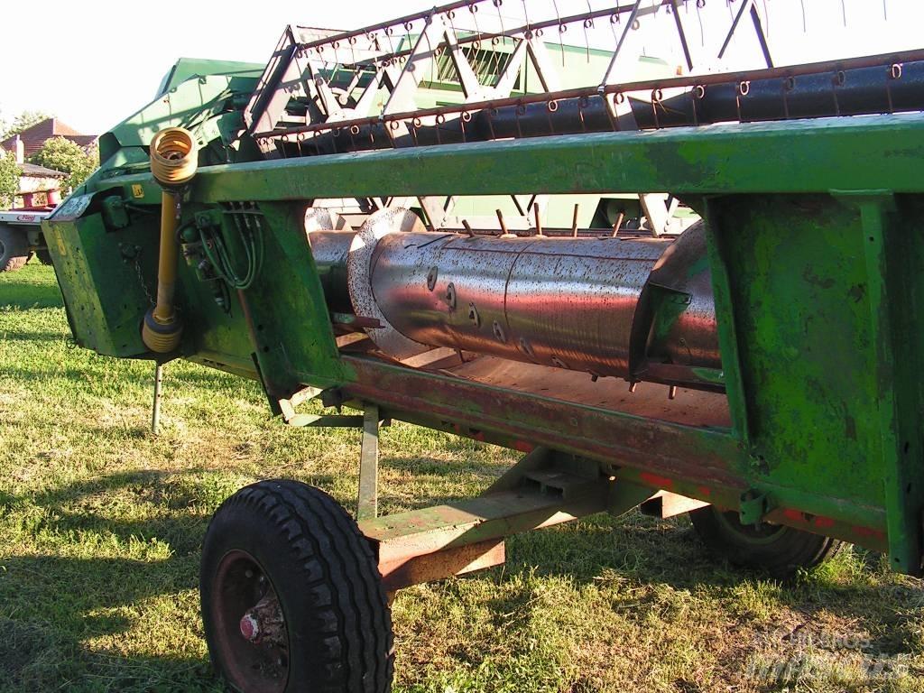 John Deere 2054 Kombinované zberacie stroje