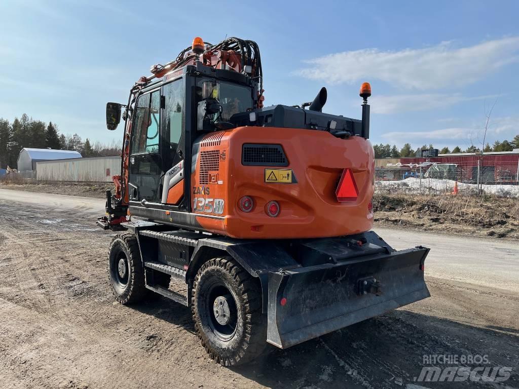 Hitachi ZX135W-7 Kolesové rýpadlá