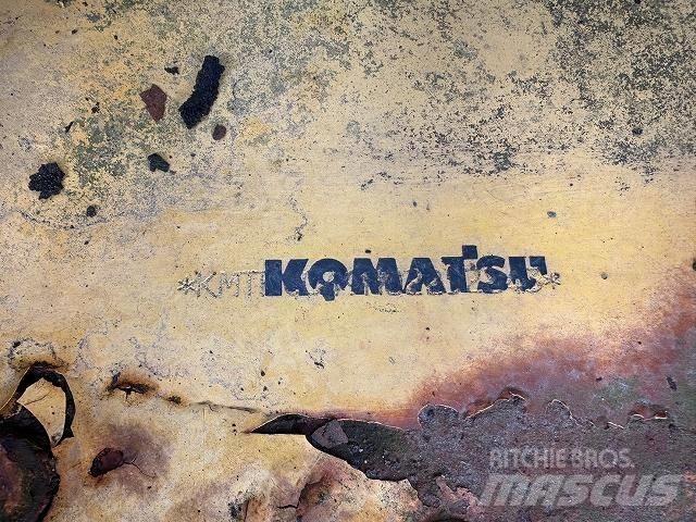 Komatsu PC200-7 Midi rýpadlá 7 t - 12 t