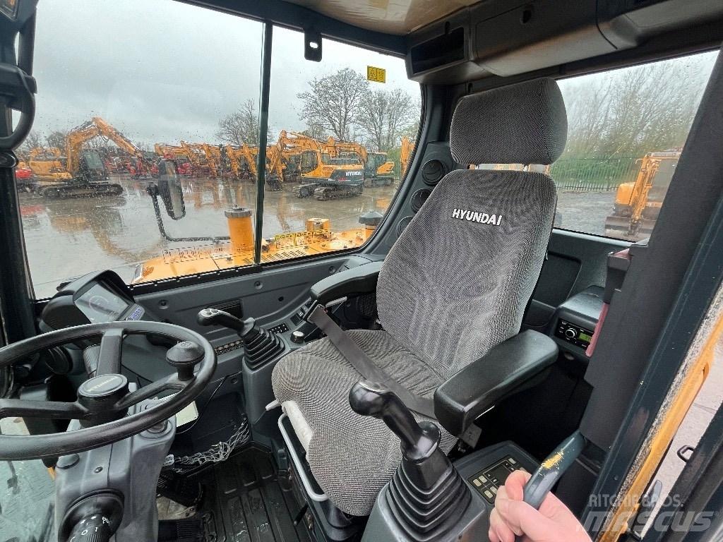 Hyundai R55W-9A Kolesové rýpadlá