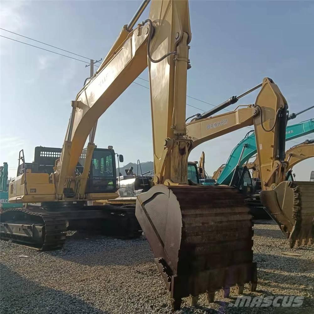 Komatsu PC450-8 Pásové rýpadlá