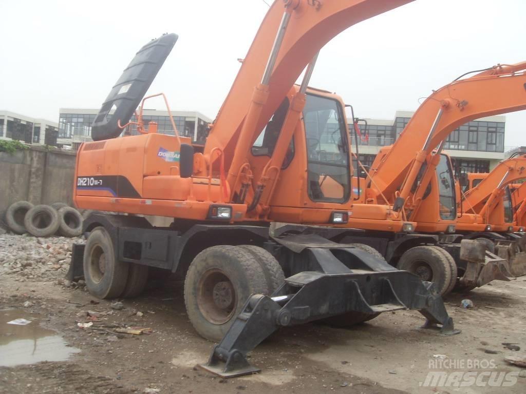 Doosan DH 150 W-7 Kolesové rýpadlá