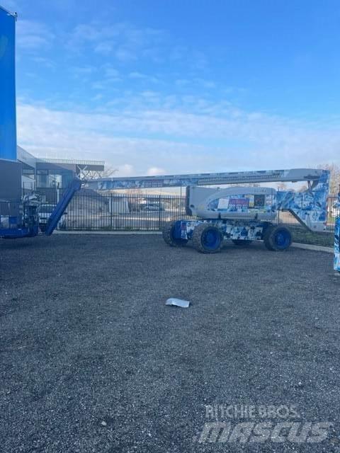 JLG 800 AJ Teleskopické plošiny