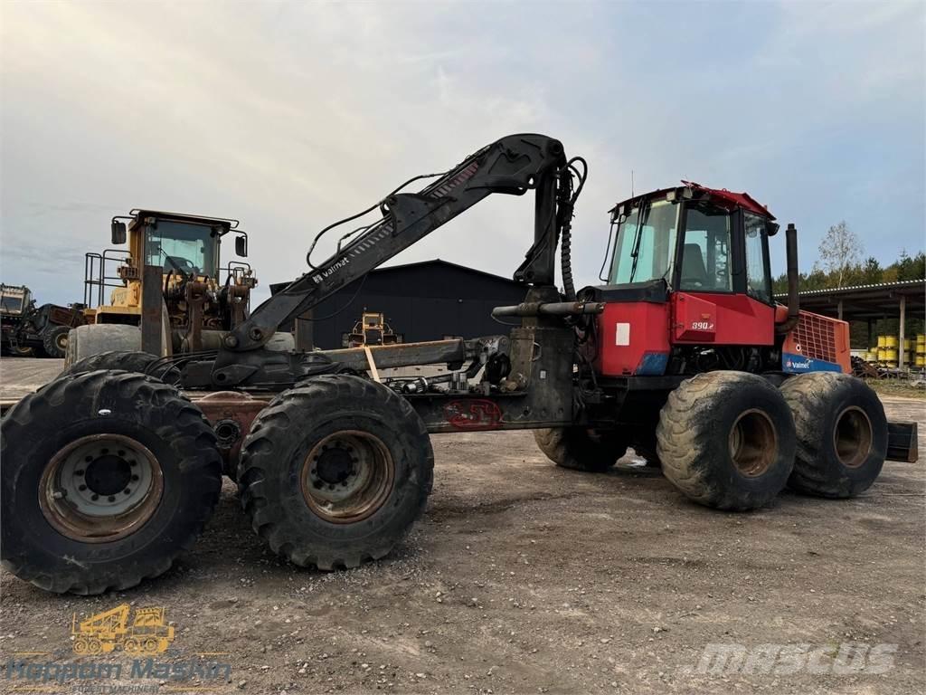 Valmet 890.2 Lesné traktory