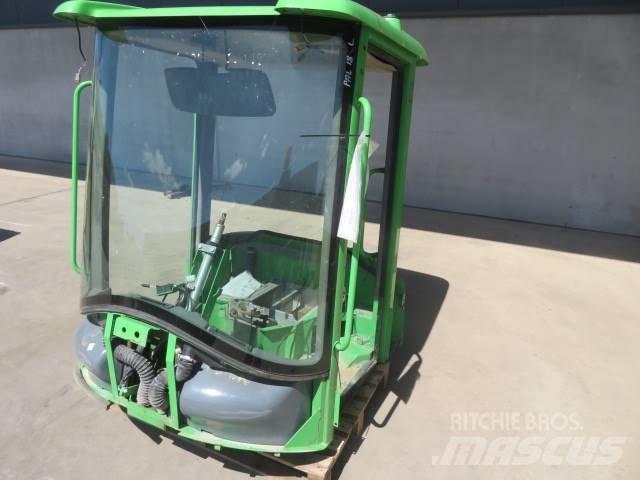 Volvo L30B / L35B Kabíny a interiér