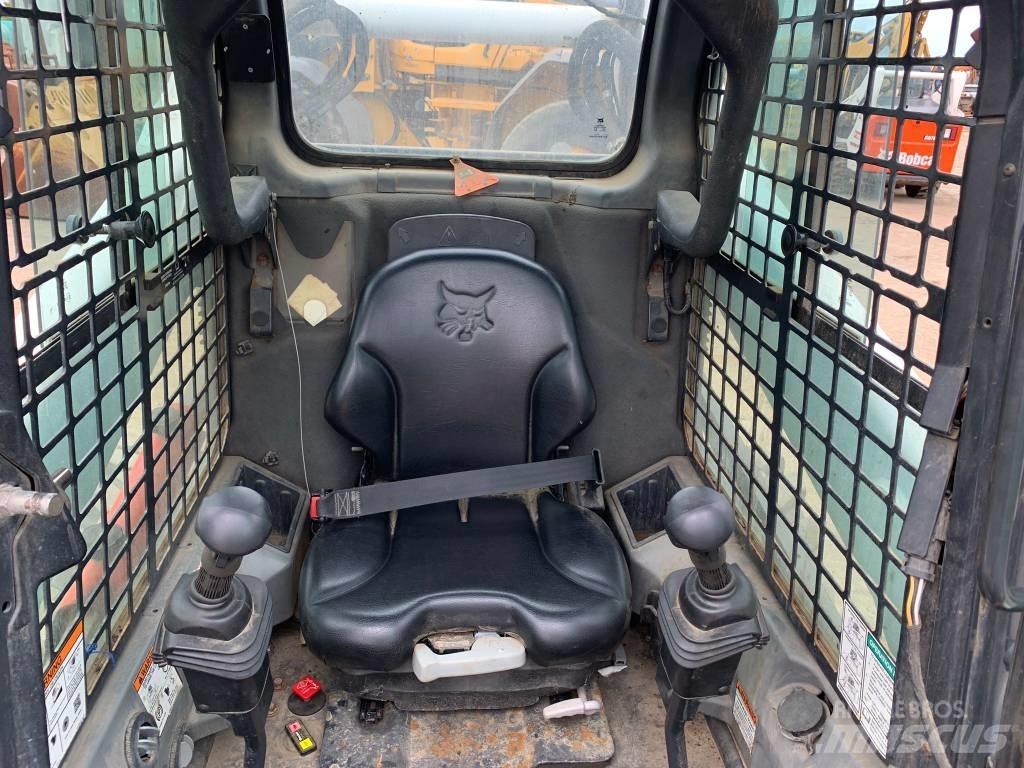 Bobcat S 740 Šmykom riadené nakladače