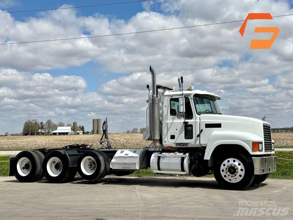 Mack CH 613 Ťahače