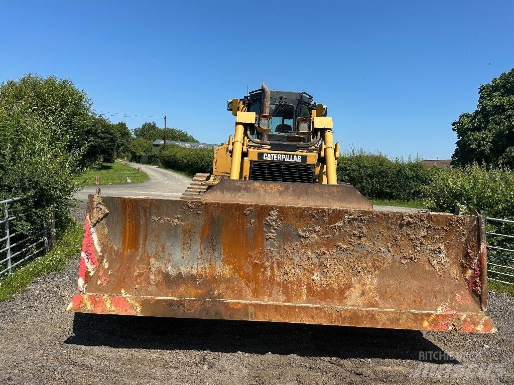 CAT D 6 T LGP Pásové dozéry