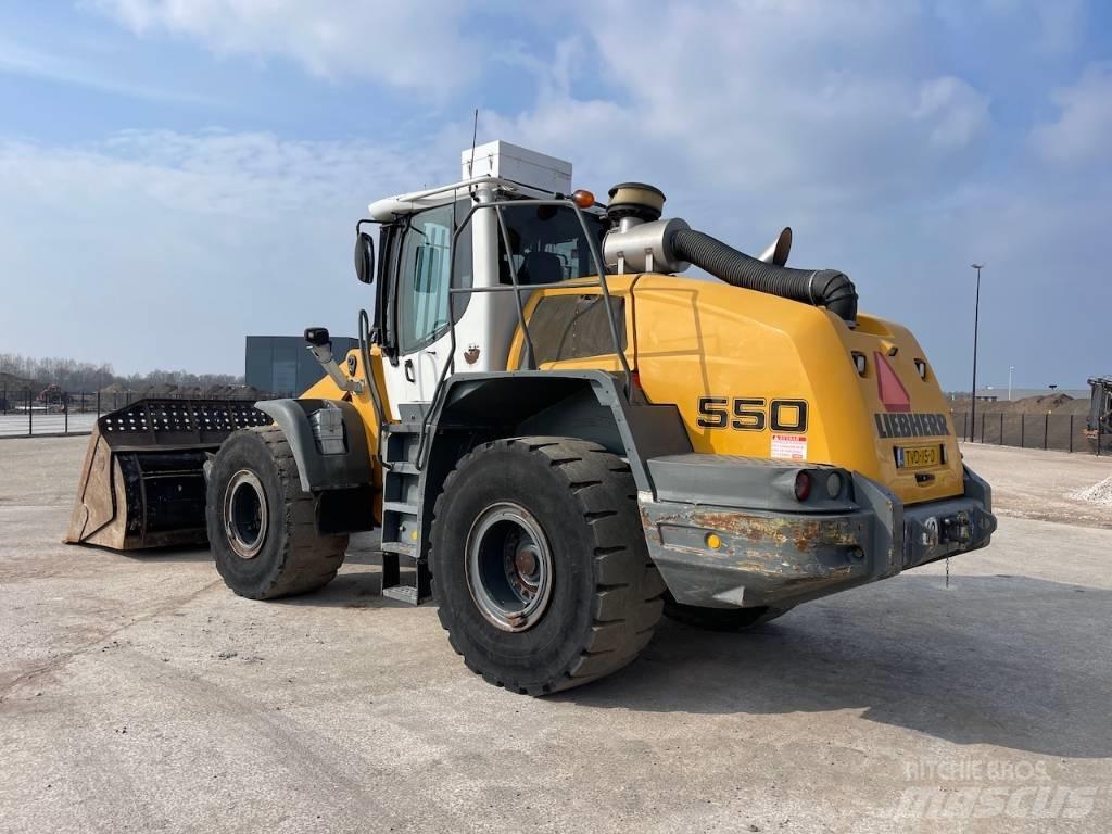 Liebherr 550 CDC + BSS Kolesové nakladače