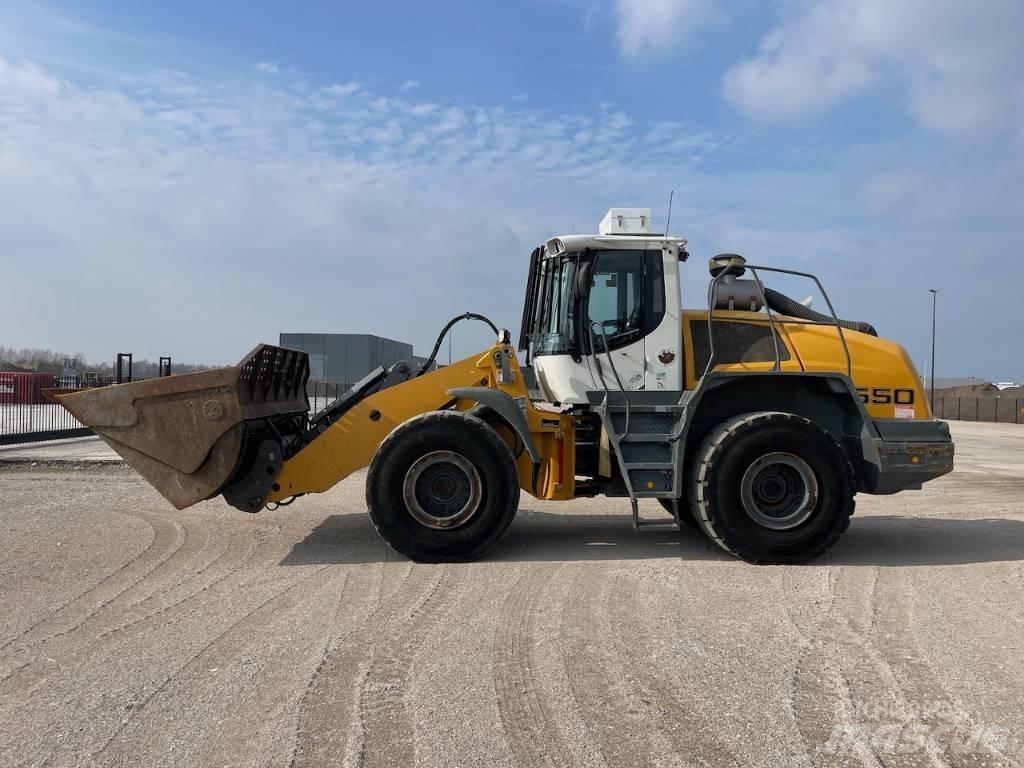 Liebherr 550 CDC + BSS Kolesové nakladače