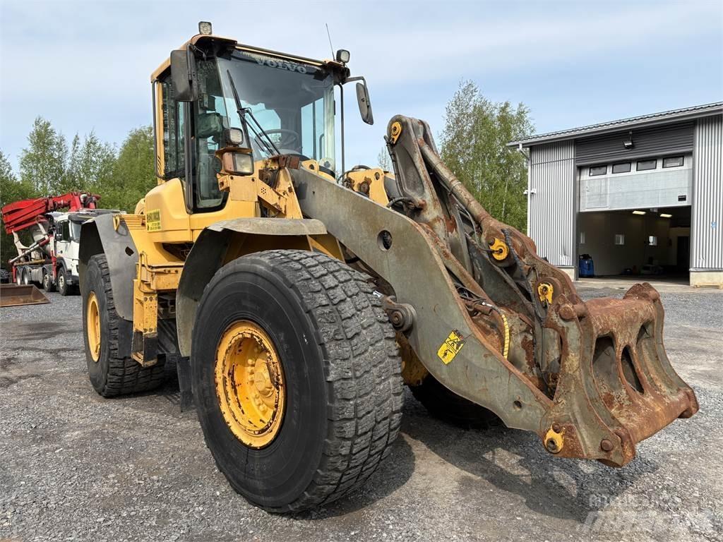Volvo L120F Kolesové nakladače