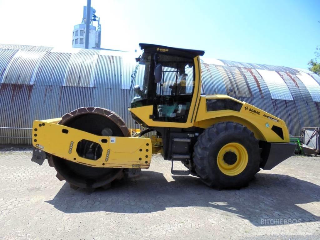 Bomag BW 213 PDH-5 Ťahačové valce